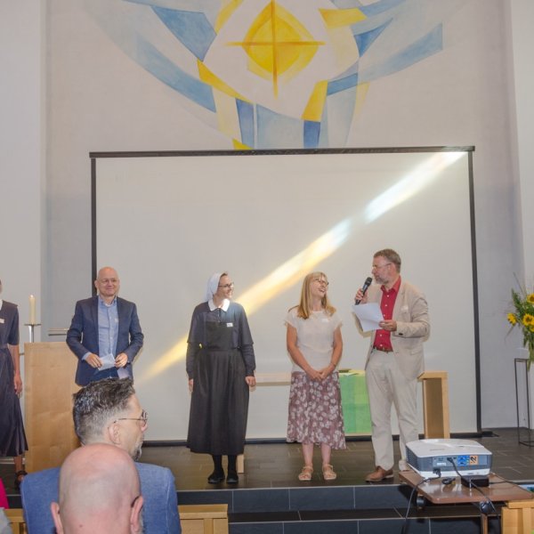 Ein gemein­schaft­li­cher Lebens­stil als Thema für die Zukunft (swiss cath)